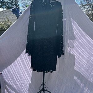 Trina Turk Black Long-Sleeve Lace Shift Dress